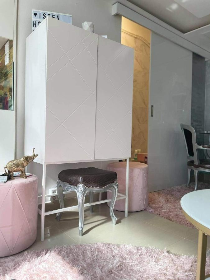 Little Brill Apartment Eger Exterior foto